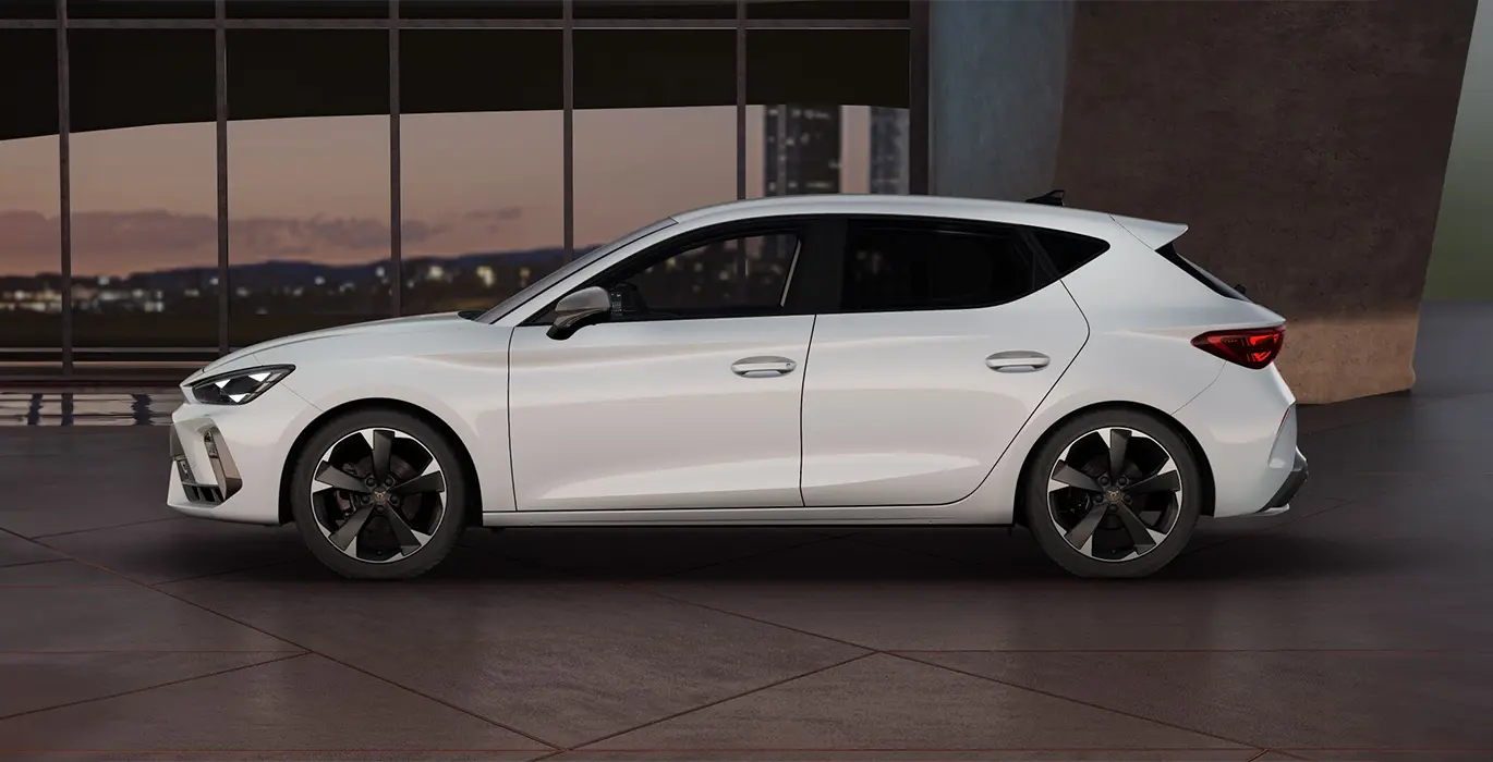 Cupra León 1.5 TSI 110kW 3 Cupra Leon 1.5 TSI 110kW lateral | Total Renting