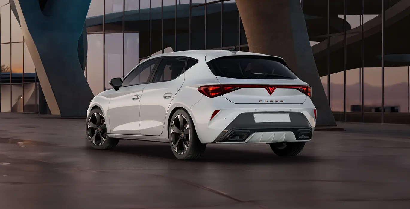 Cupra León 1.5 TSI 110kW 2 Cupra Leon 1.5 TSI 110kW trasera | Total Renting