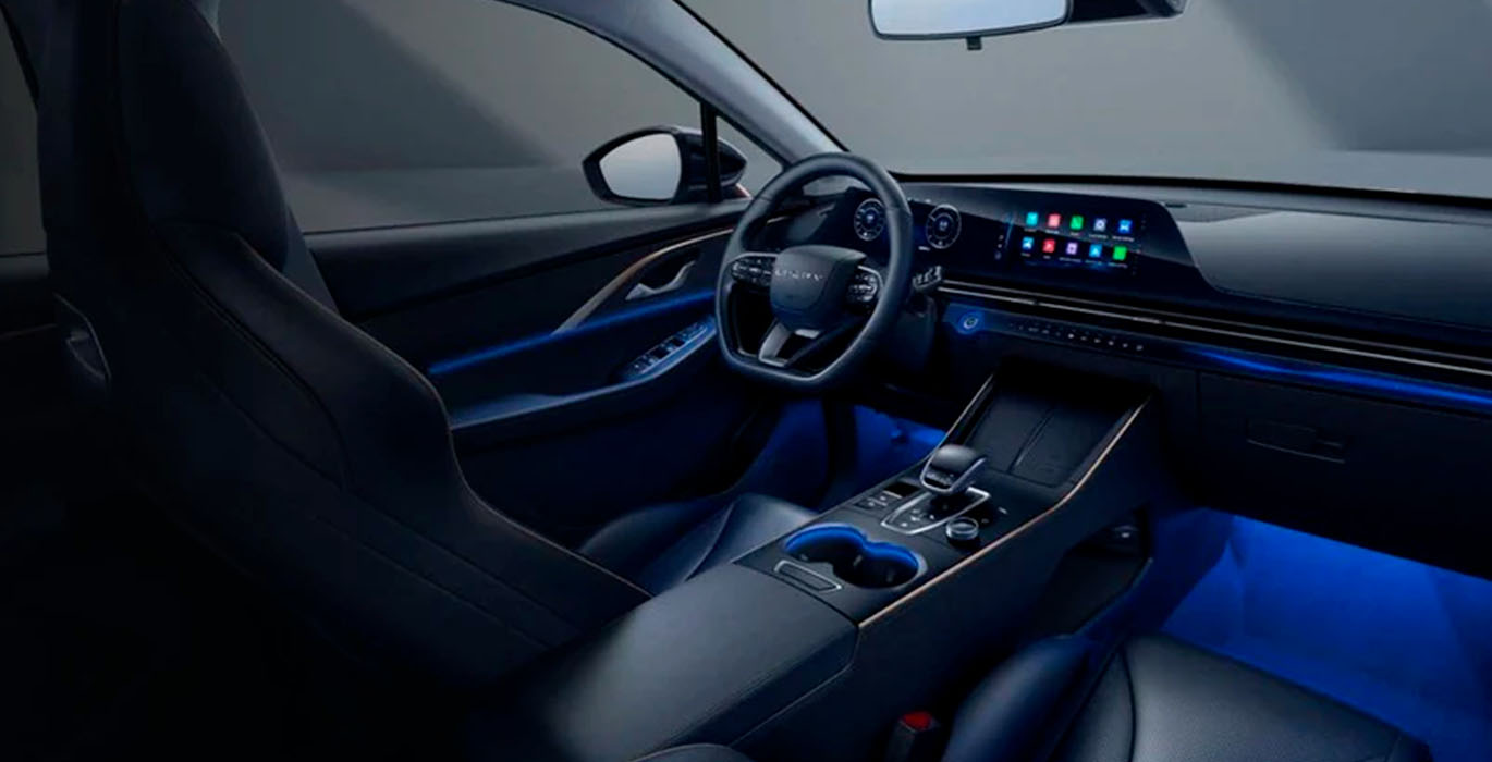 OMODA-5-1.6-Premium-145-SUV-interior-delantera