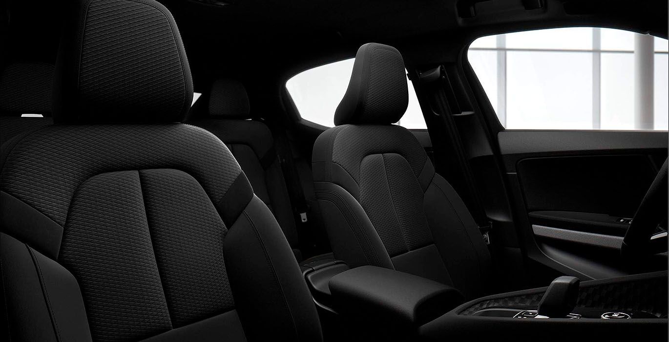 POLESTAR-2-Longe-Range-Single-Motor-interior-trasera