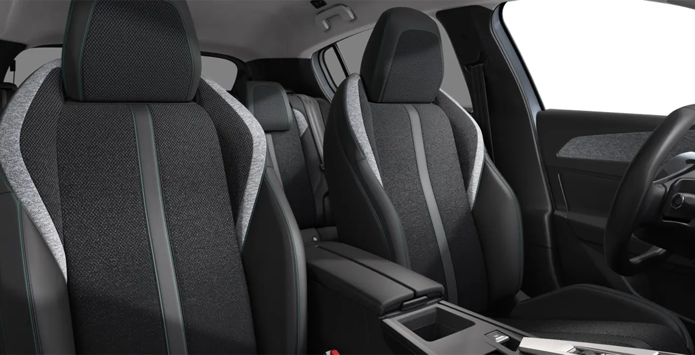 Peugeot 308 Allure BlueHDi 130 S&S 6 Peugeot 308 Allure BlueHDi 130 SS interior trasera | Total Renting