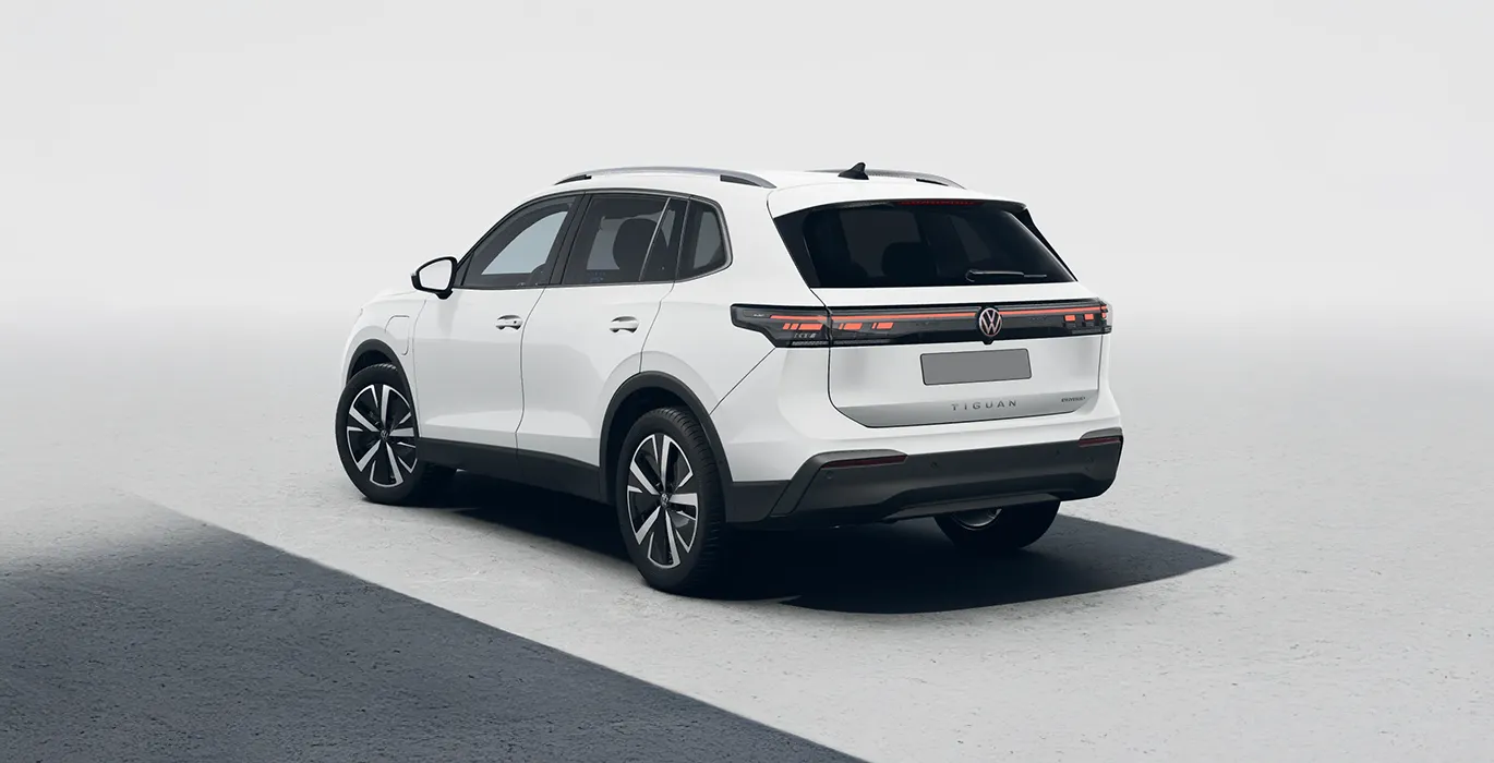 Volkswagen Tiguan Más 1.5 TSI eHybrid 150kW (204CV) DSG 2 Volkswagen Tiguan Mas 1.5 TSI eHybrid 150kW 204CV DSG trasera | Total Renting