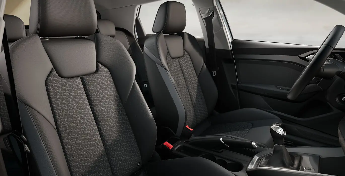 AUDI-A1-Allstreet-30-TFSI-II-interior-delantera-II.webp