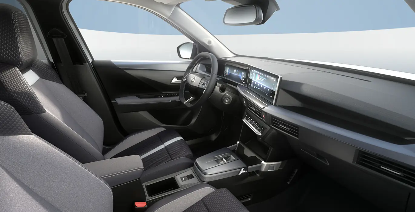 Opel-Frontera-GS-1.2T-XHT-Hybrid-eDCT6-81kW-interior-delantera-II.webp