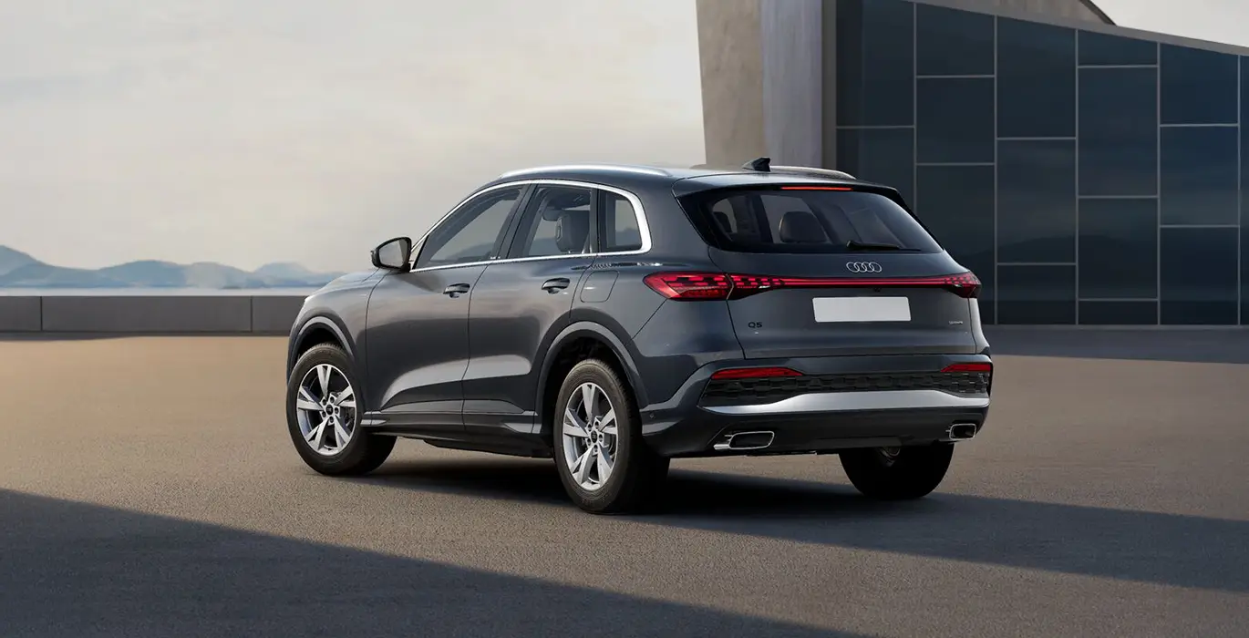AUDI-Q5-Advanced-e-hybrid-quattro-220kW-S-tronic-trasera.webp