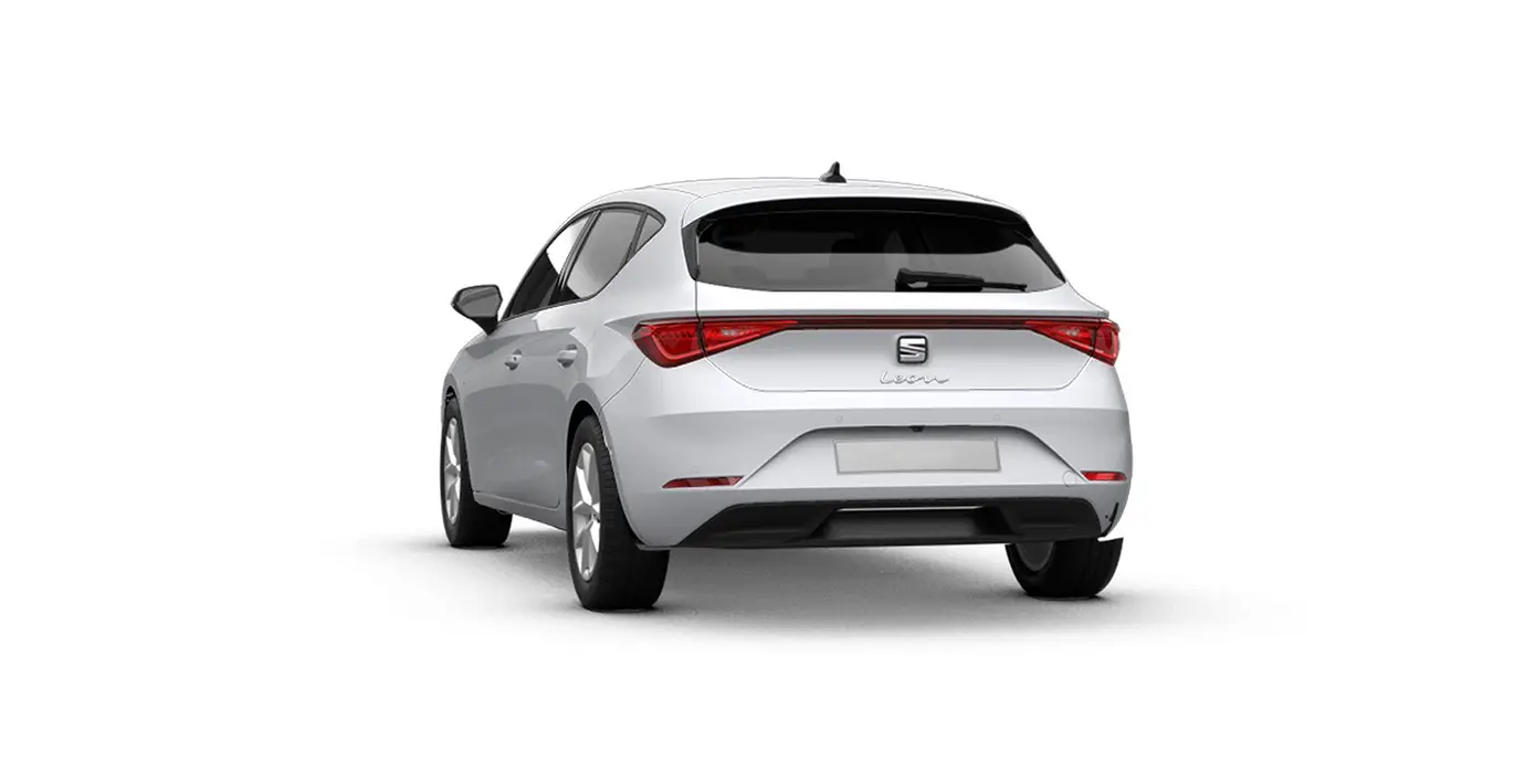 Seat-Leon-1.5-eTSI-115CV-DSG-Style-XL-sin-fondo-principal-trasera.webp